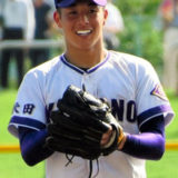 吉田輝星の歯が白いのはマウスピース！紫やピンクのものや他の選手も調査！